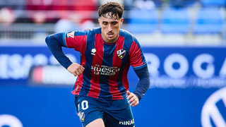 Se adelanta a Racing, Deportivo, Burgos y Las Palmas y cierra su fichaje