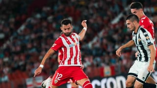 Así queda la clasificación de LaLiga Hypermotion tras el triunfo del Almería y el pinchazo del Deportivo de la Coruña