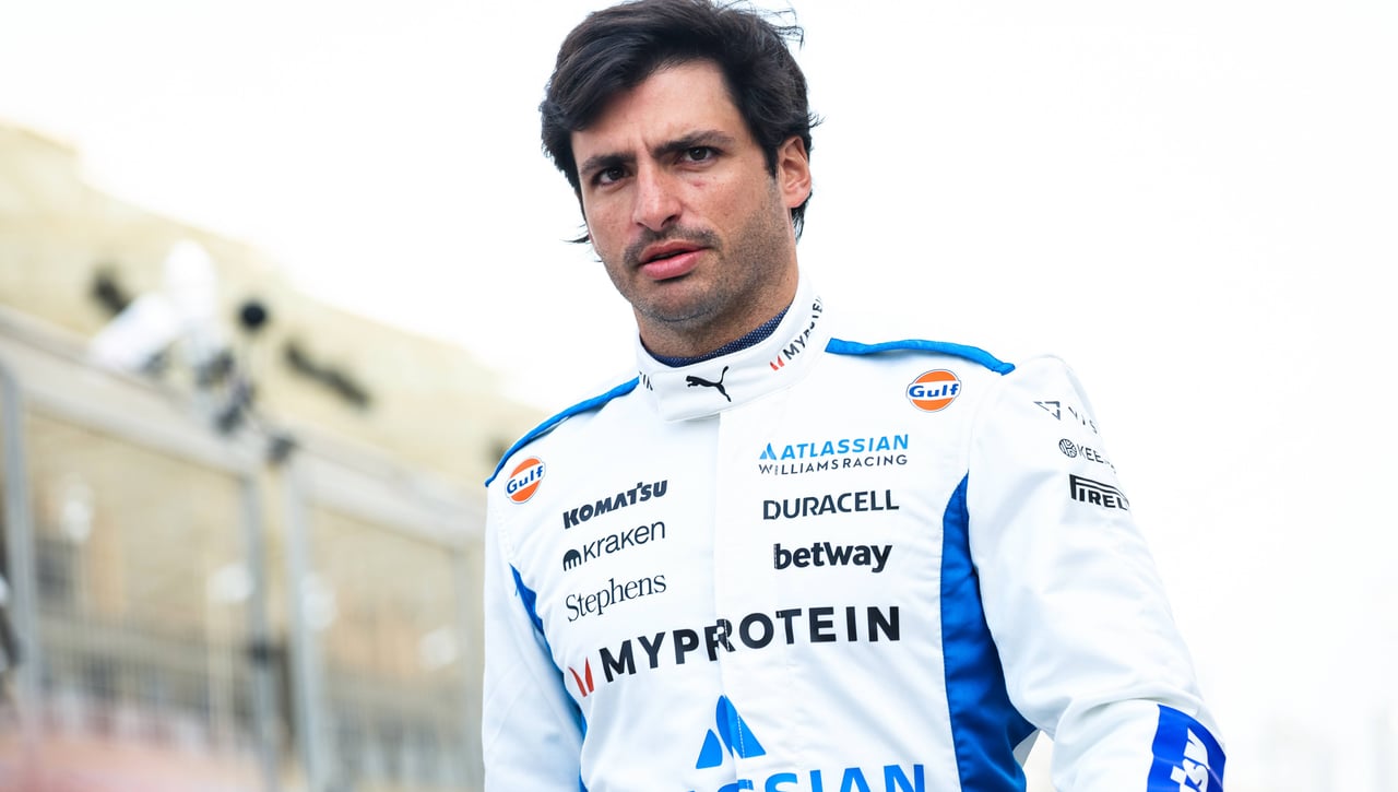 La mala suerte deja sin opciones a Carlos Sainz en su estreno con Williams