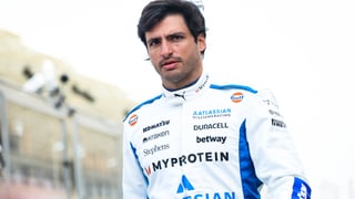 La mala suerte deja sin opciones a Carlos Sainz en su estreno con Williams