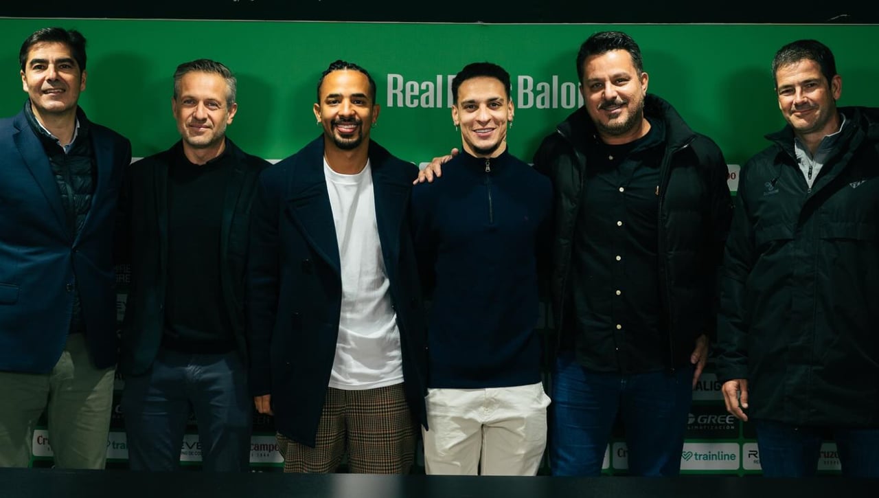 Antony transmite al Betis sus planes para la 25/26