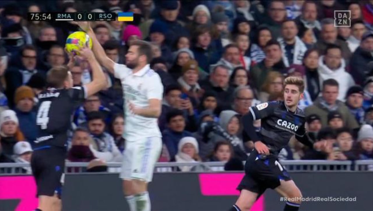 Melero López perdonó una clara expulsión a Nacho e incrementa el debate sobre el 'favoritismo' al Real Madrid