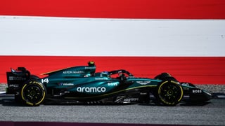 Fernando Alonso, abatido en Aston Martin