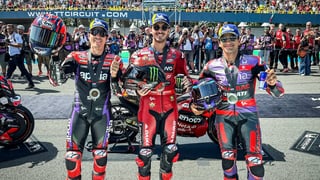 Pecco Bagnaia convierte Assen en su jardín y pone en peligro a Jorge Martín