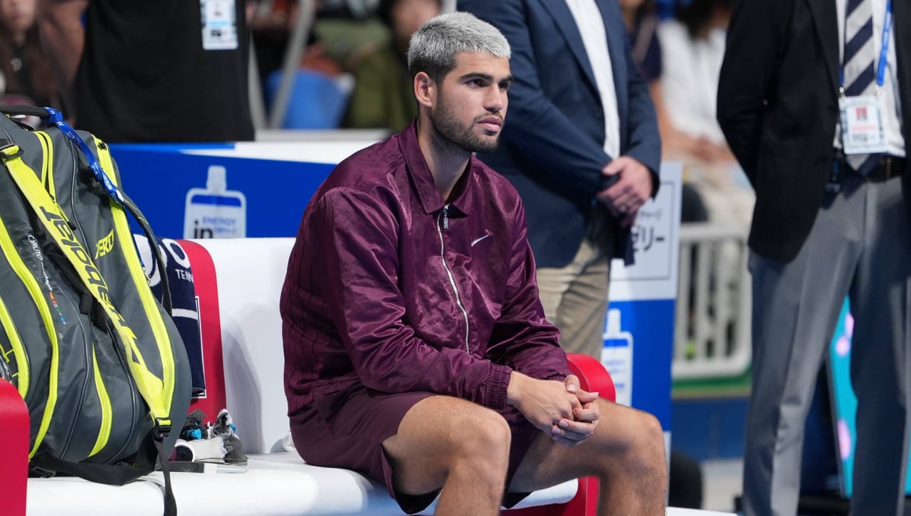 Carlos Alcaraz escucha la última rajada contra él