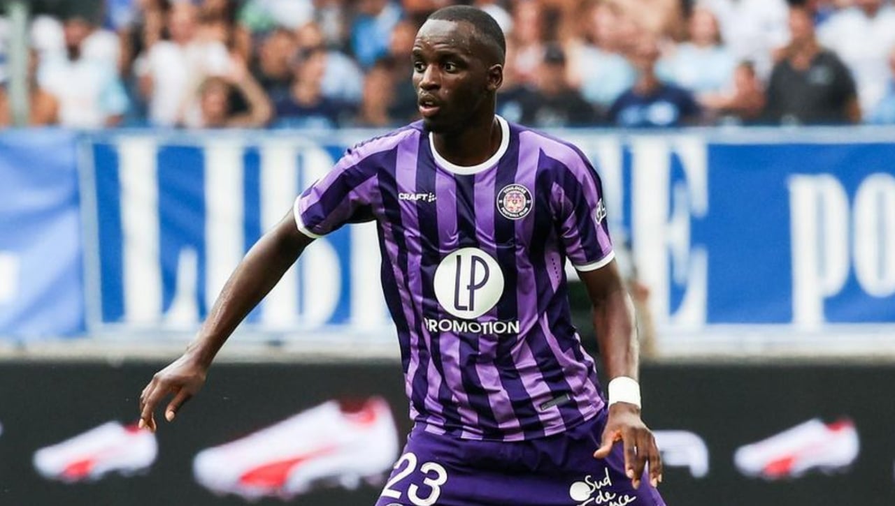 Moussa Diarra es oficialmente nuevo jugador del Alavés