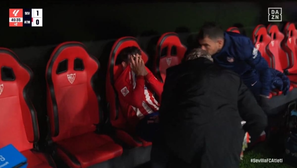Preocupantes imágenes de Álvaro Morata, llorando tras pedir el cambio por lesión