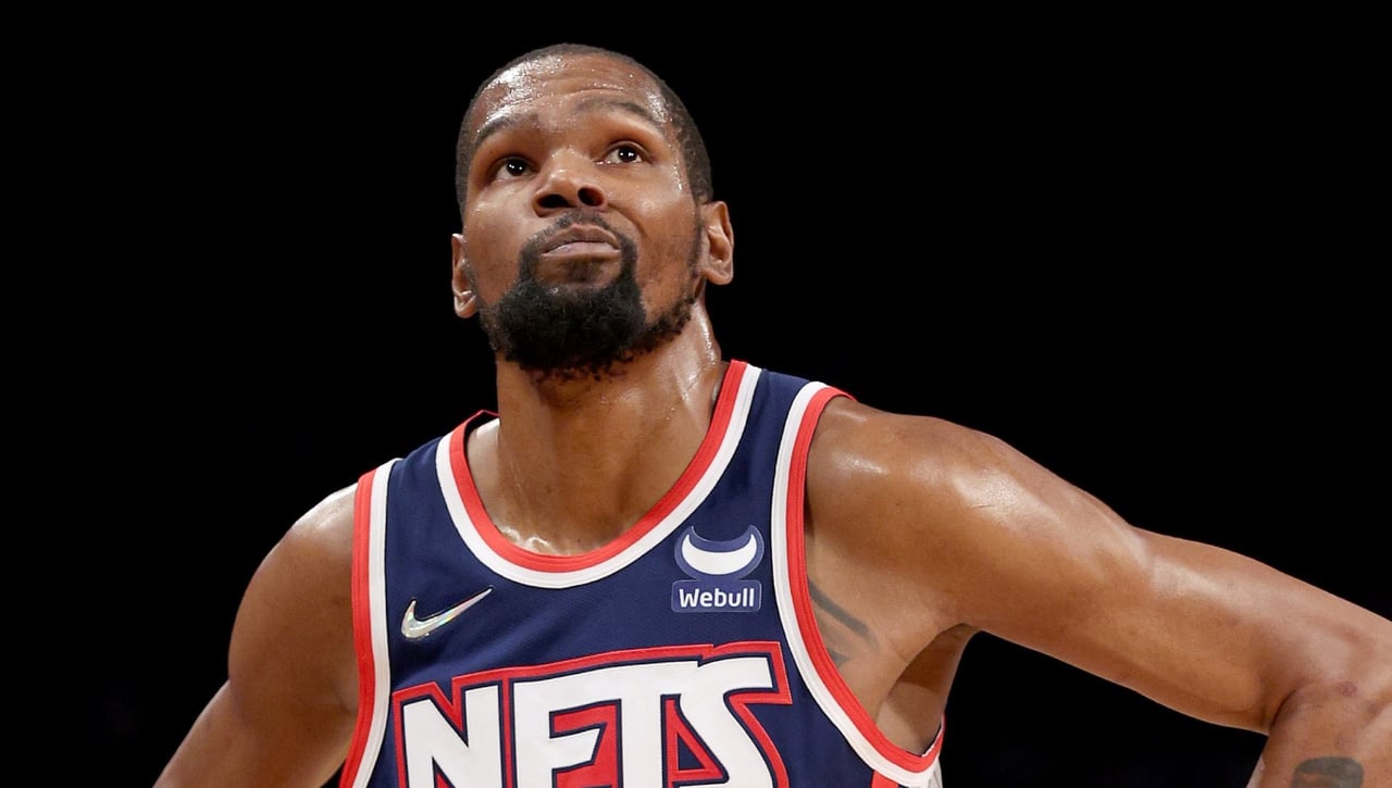 Kevin Durant "disfruta" de la marihuana como del "vino" y celebra el fin del veto en la NBA