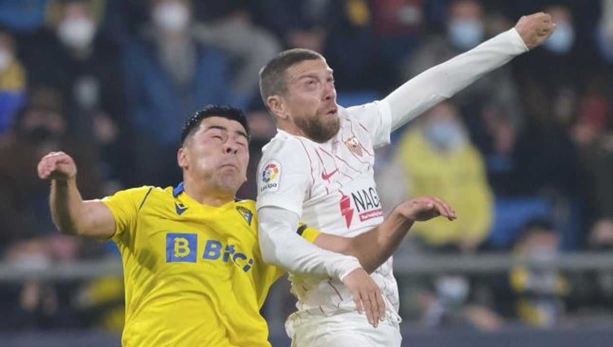 Los posibles destinos de Tomás Alarcón