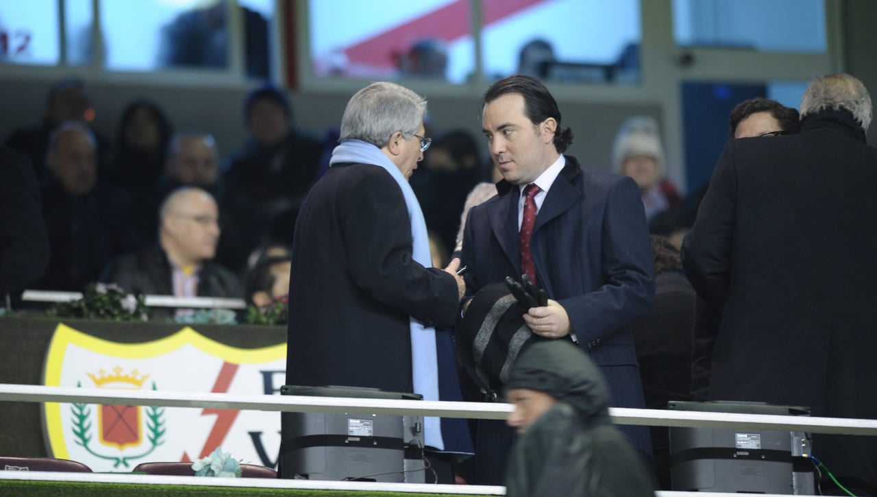 La Fiorentina se interesa por un jugador del Rayo Vallecano y el Villarreal permanece atento