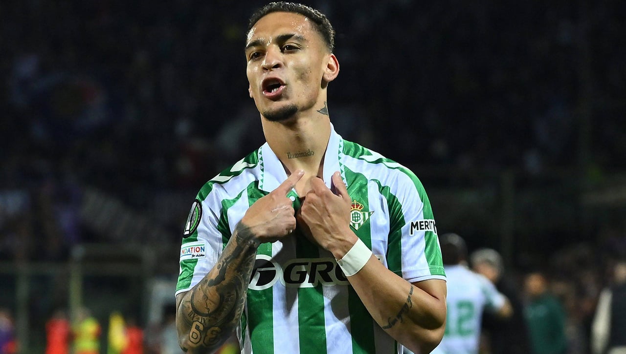 Antony sigue siendo "atacante del Real Betis" 