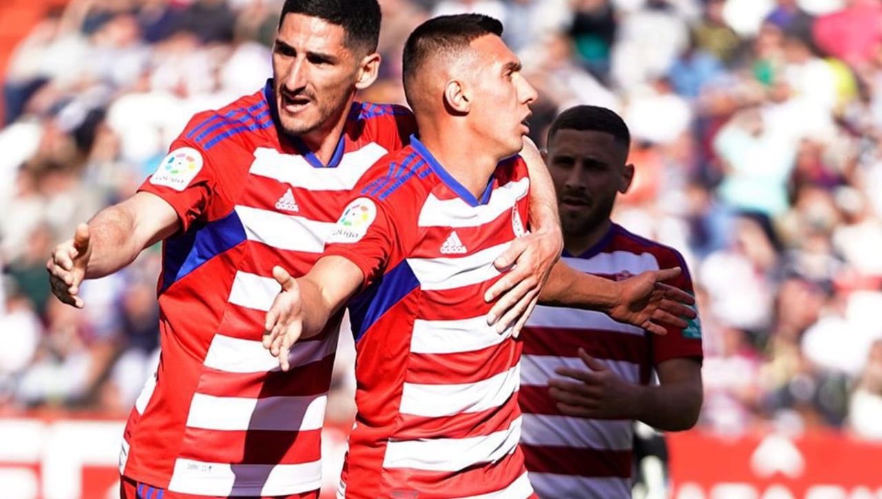 El Granada aspira a lo más alto tras vencer en Albacete