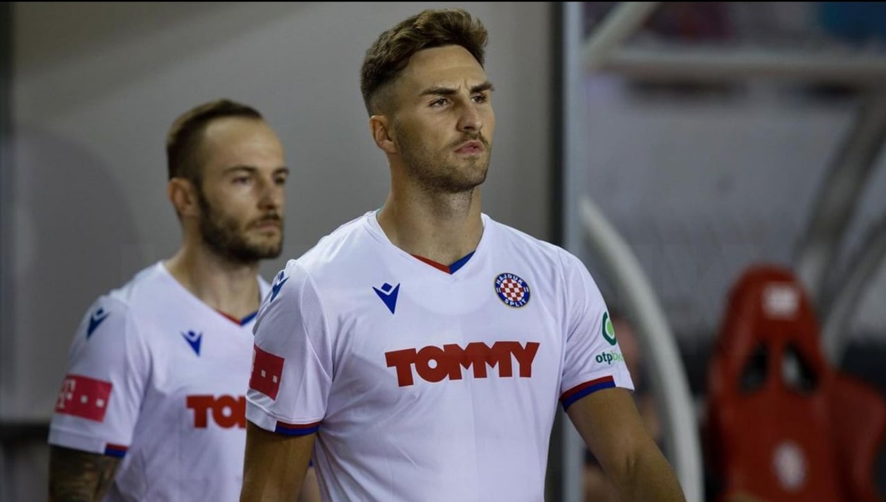 El Eibar cierra dos fichajes de una tacada