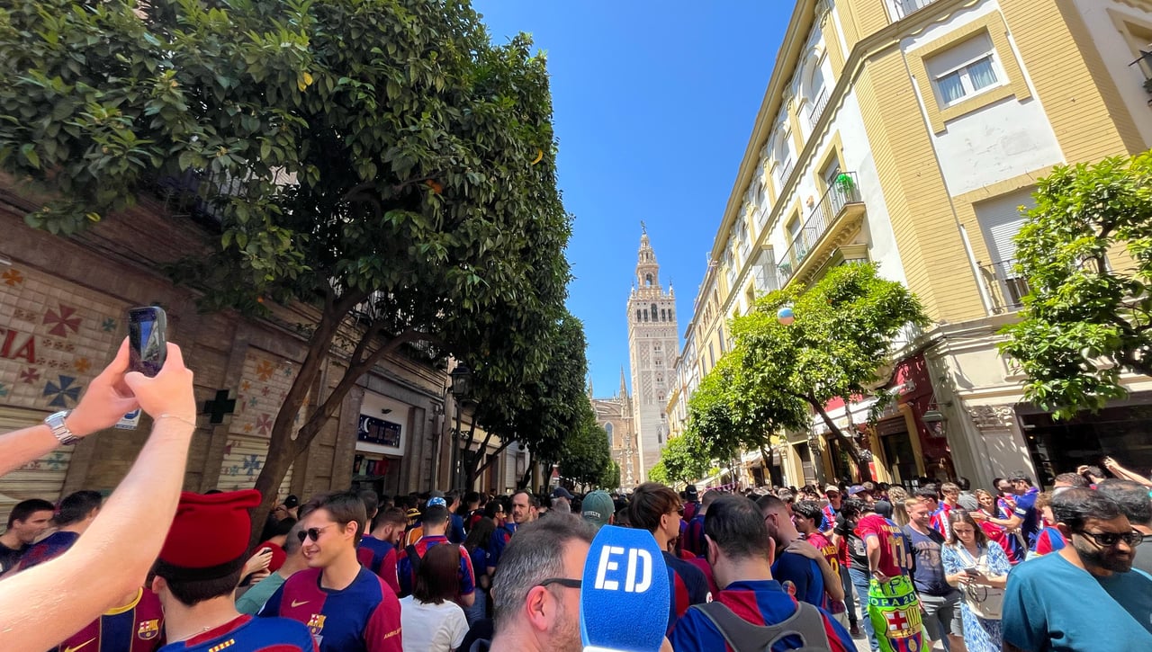 Final Copa del Rey 2025, el Clásico Real Madrid - Barcelona en Sevilla en directo hoy | Última hora, aficiones, alineaciones probables y dónde ver en TV