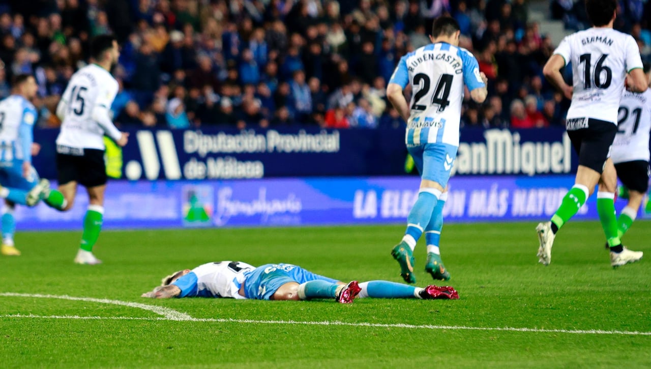Málaga CF 0-1 Racing de Santander: 'condenado' ante la mejor entrada de la temporada