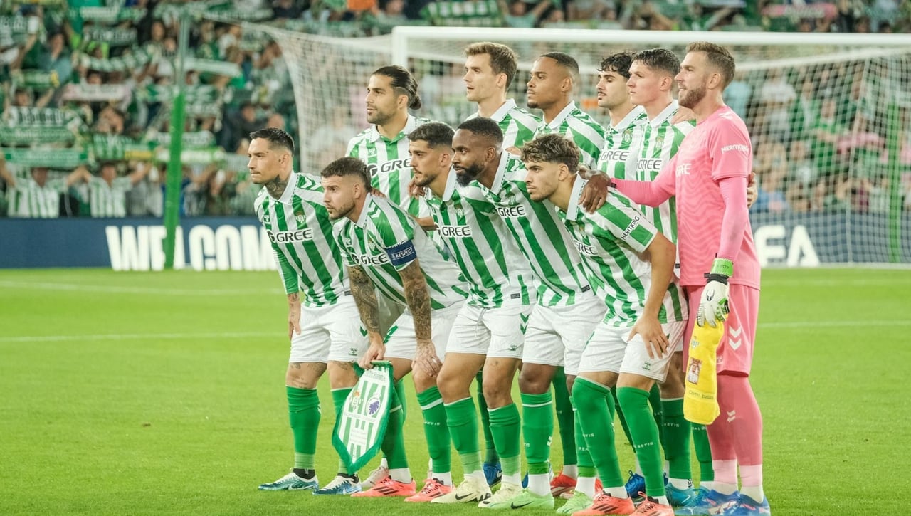 Puntos uno a uno del Real Betis ante el Copenhague (1-1): "Bellerín enciende la luz del Villamarín y termina con la fiesta"