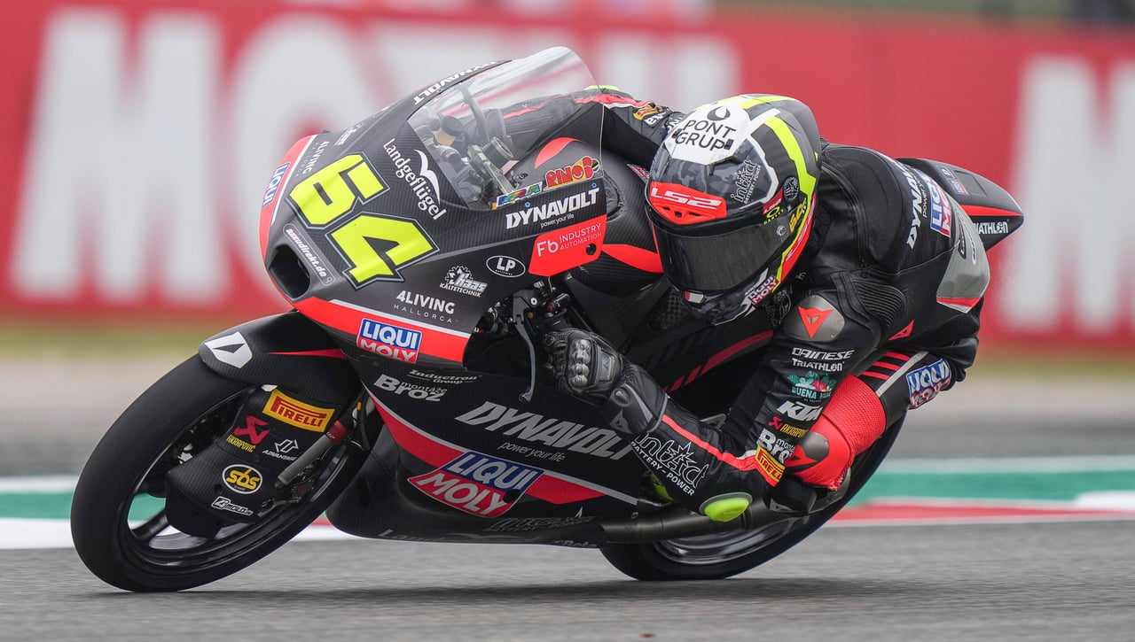 La joya del motociclismo español da el golpe en Aragón