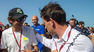 Valentino Rossi recibe una puñalada trapera de Yamaha