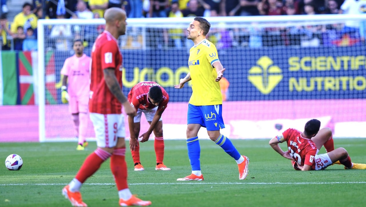 Cádiz 0-0 Las Palmas: El Cádiz se despide de Primera en la celebración canaria