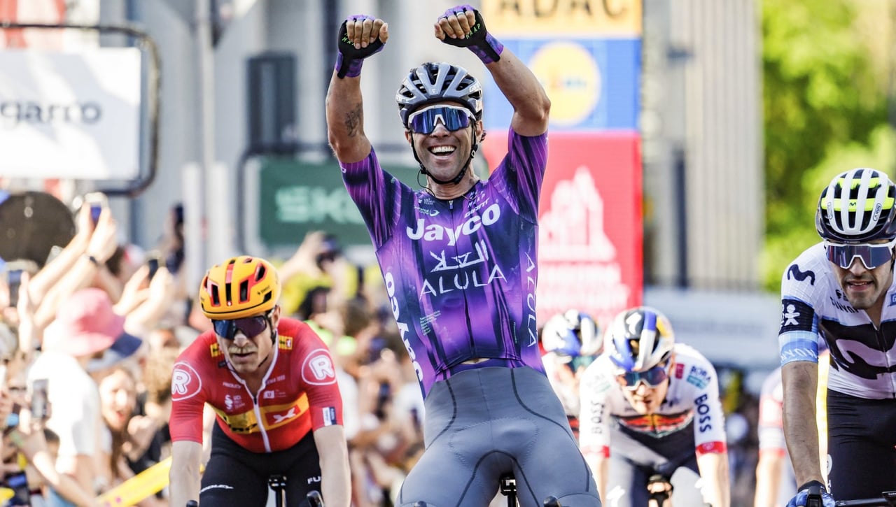 Un recuperado Michael Matthews firma hasta 2027