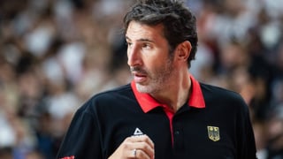 Álex Mumbrú comunica su renuncia