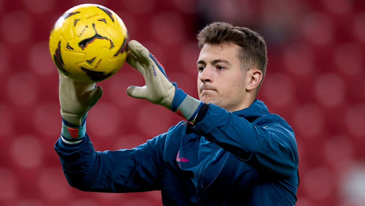 Fija la mirada en Julen Agirrezabala