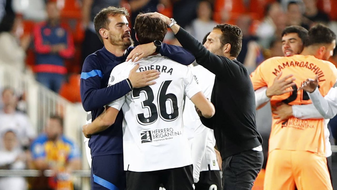 El pacto desvelado entre el Valencia y Javi Guerra