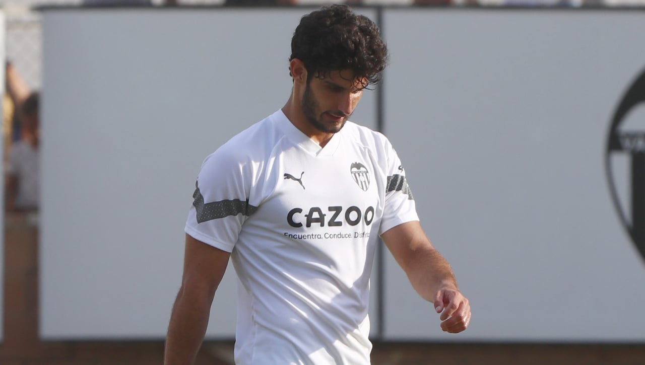 El calvario de Gonçalo Guedes después del Valencia