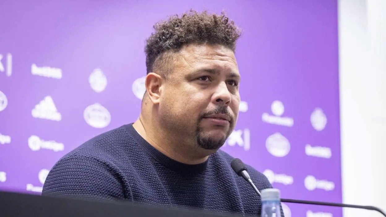 Ronaldo medita una decisión que agita la Segunda división