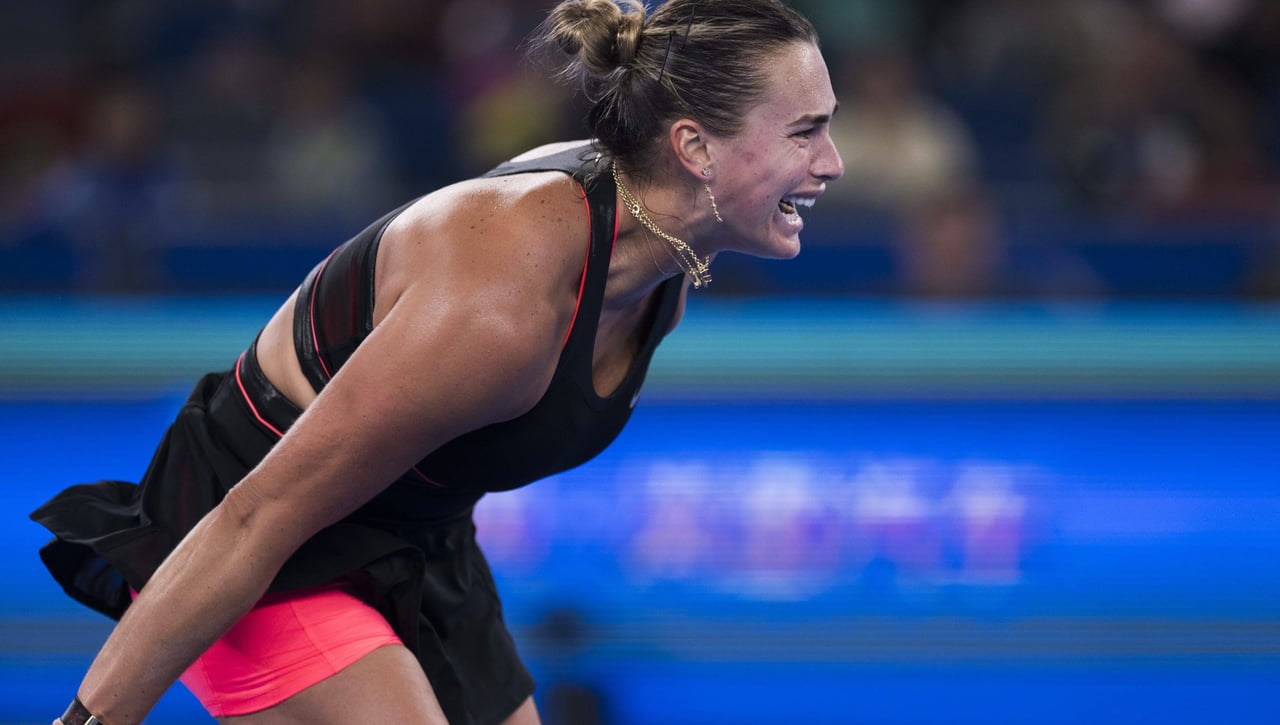 Sabalenka se estrena en las WTA Finals con una contundente victoria