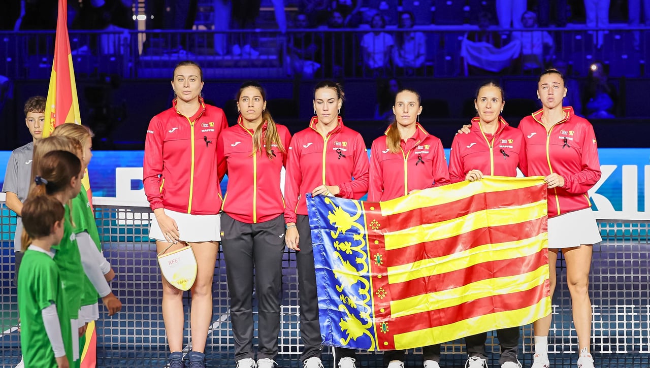 Dura baja para España en la final de la Billie Jean King Cup