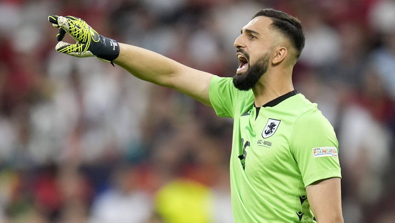 Mamardashvili confirma su salida, pero no al Bayern