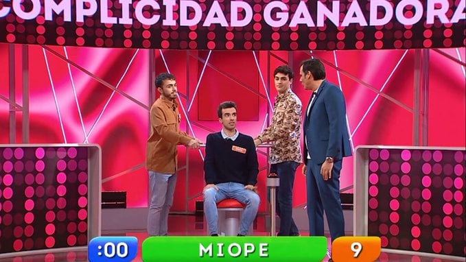 El adiós de los Mozos de Arousa despierta el miedo en Reacción en cadena