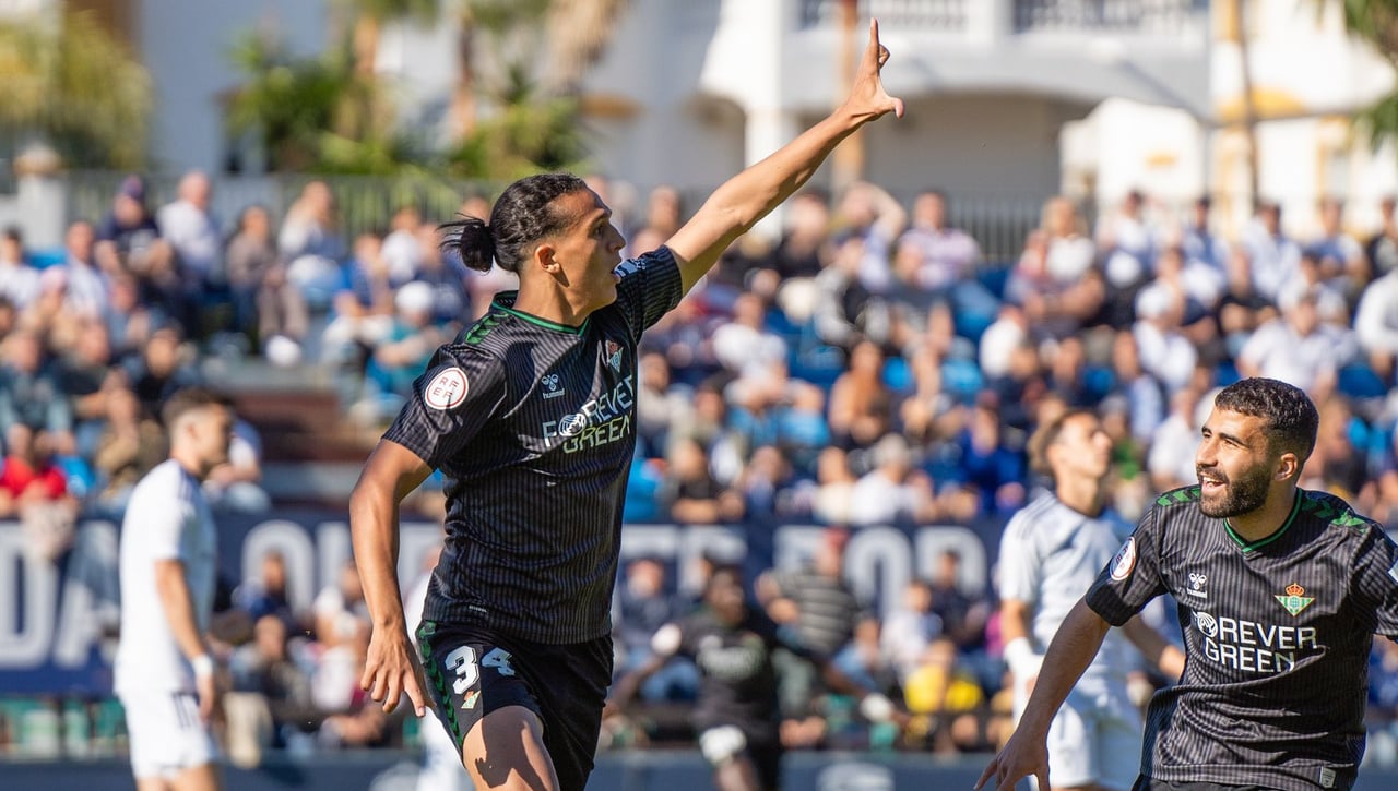 El Betis, atento a Yanis y a su palabra