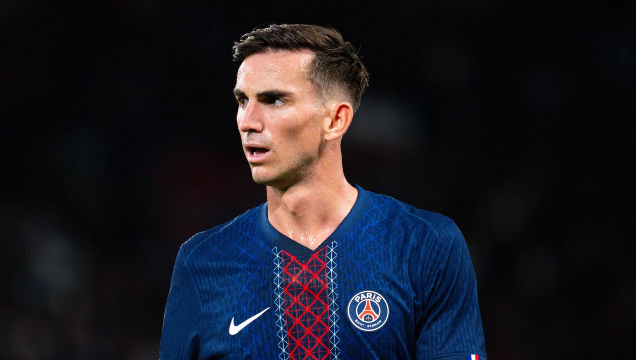 Fabián lidera al PSG ante el Angers anotando el gol de la victoria