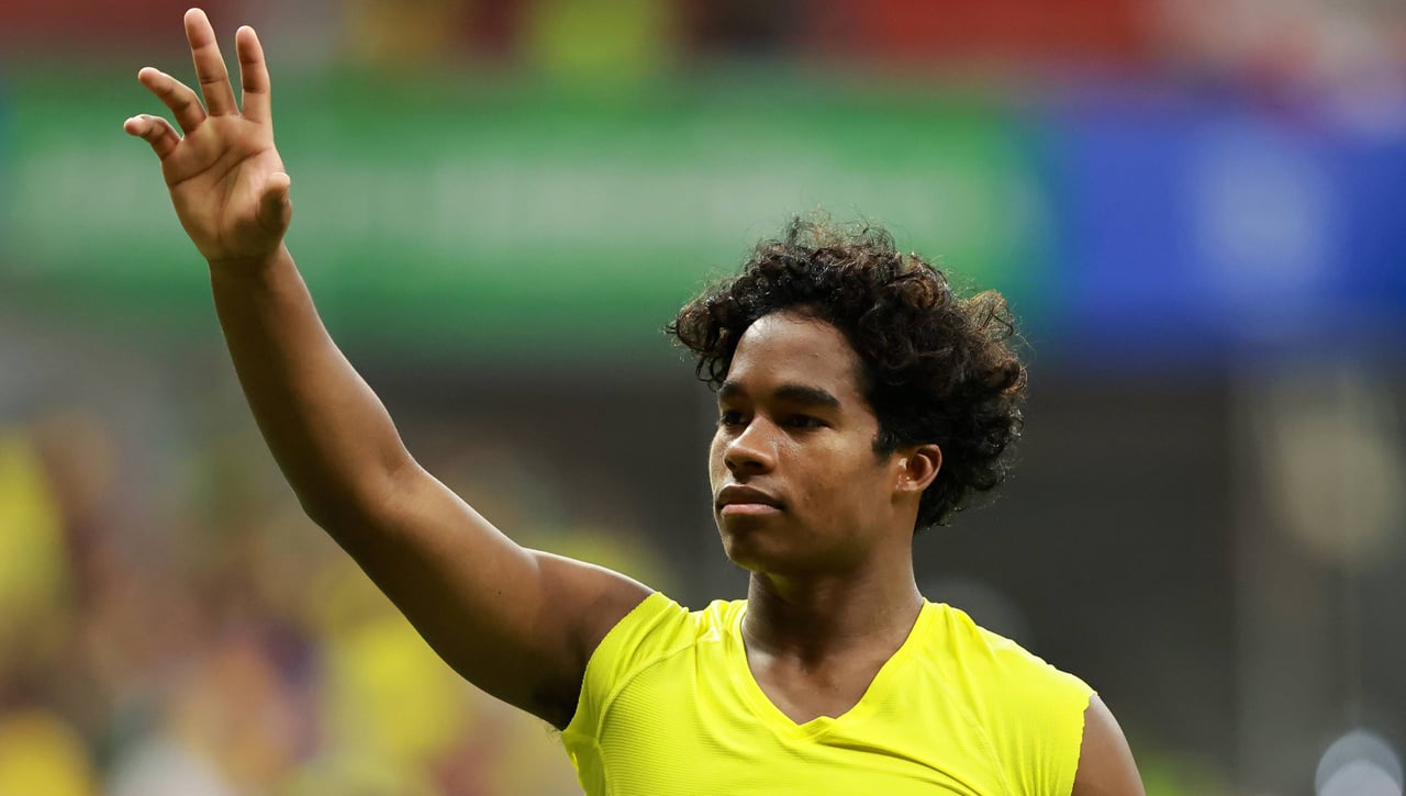 Tremendo palo a Endrick