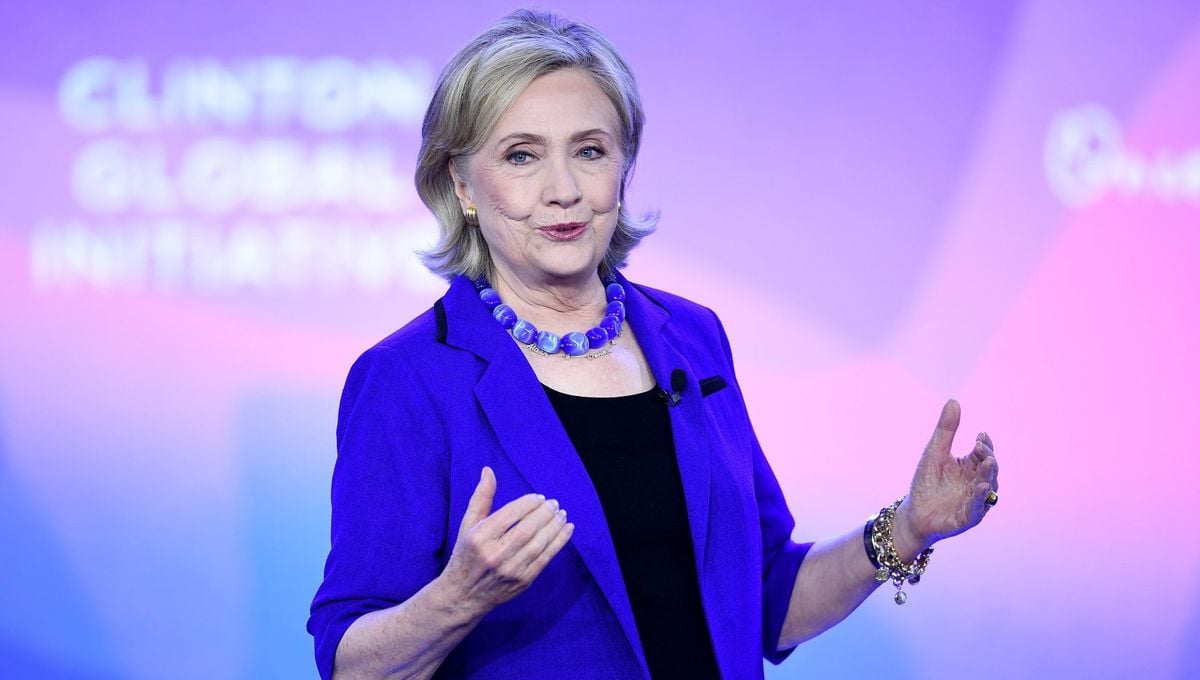 Hillary Clinton, 'cazada' en Sevilla