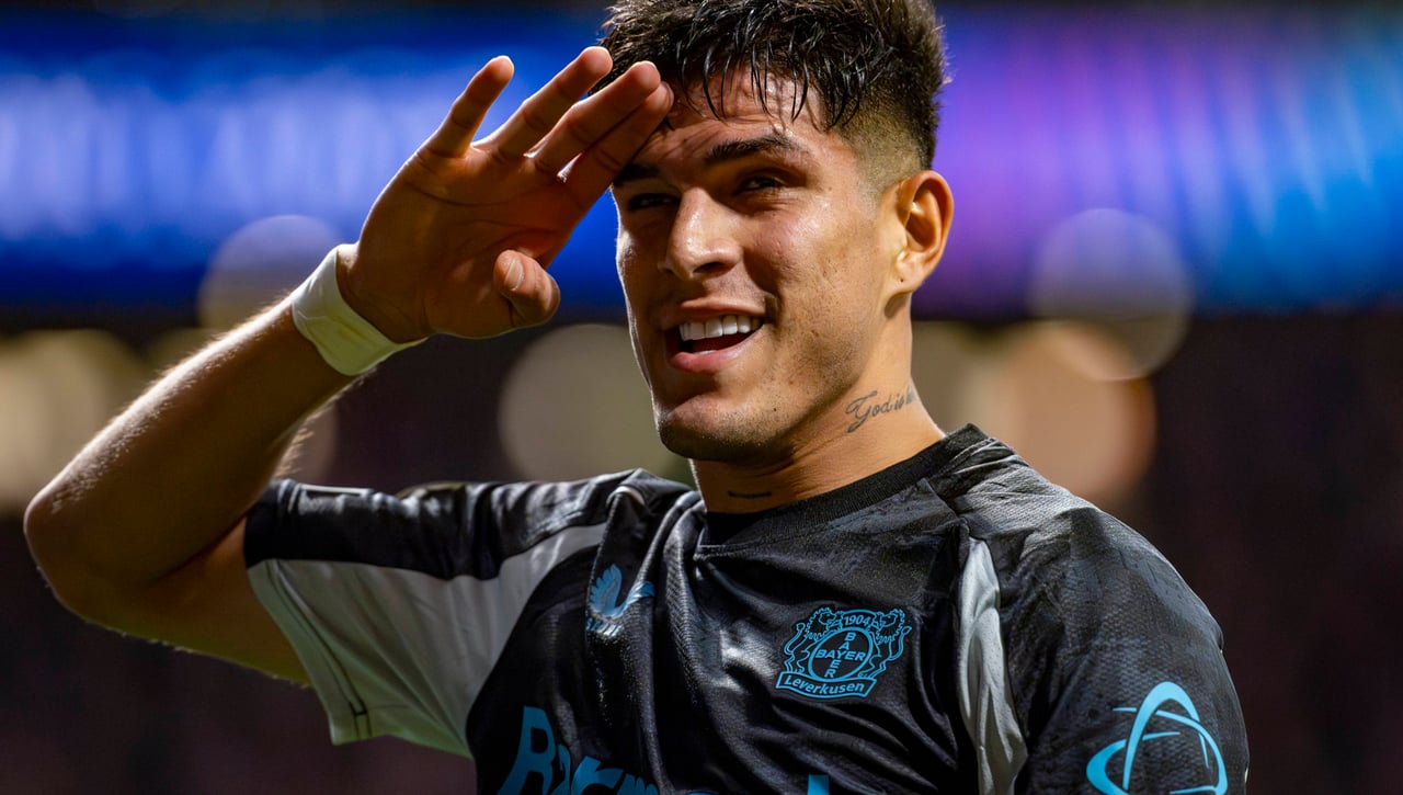 El agente de Hincapié señala que el futbolista del Bayer Leverkusen podría abandonar la disciplina alemana