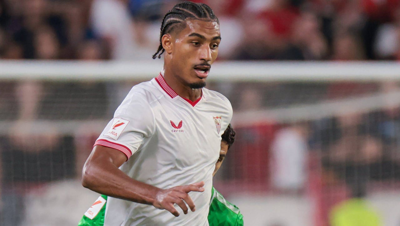 Aumenta la preocupación por Badé en el Sevilla