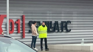 Jesús Navas aguanta el chaparrón con el equipo en una sesión sin Suso y Juanlu