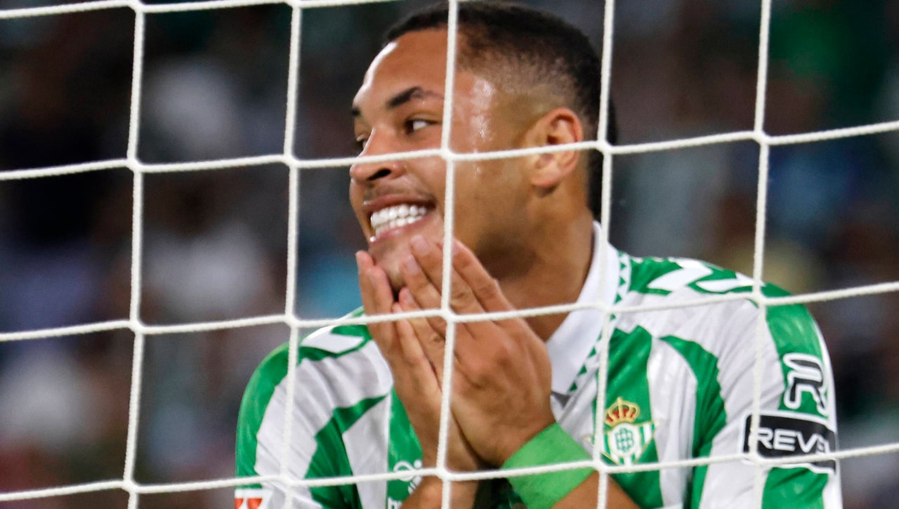 Visto bueno para Vitor Roque que beneficia al Betis  