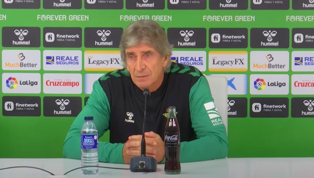 Pellegrini desvela tres bajas más ante Osasuna y habla de posibles salidas