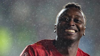 Umar Sadiq corrobora su idilio con el Valencia tras abandonar la Real Sociedad