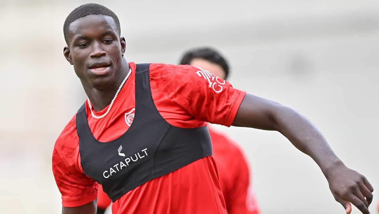 ¿Qué sucede con Nobel Mendy?: el plan del Rayo Vallecano