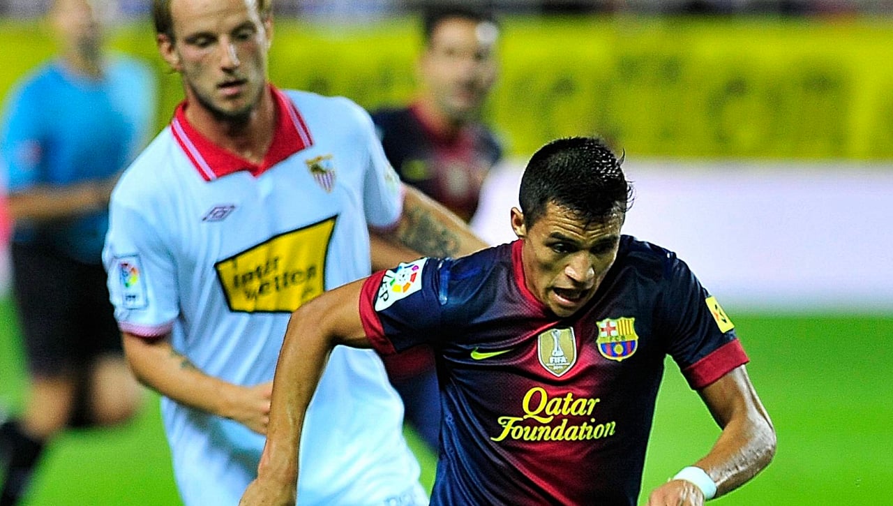 Alexis Sánchez entierra el hacha de la 'guerra institucional' entre Sevilla y Barcelona