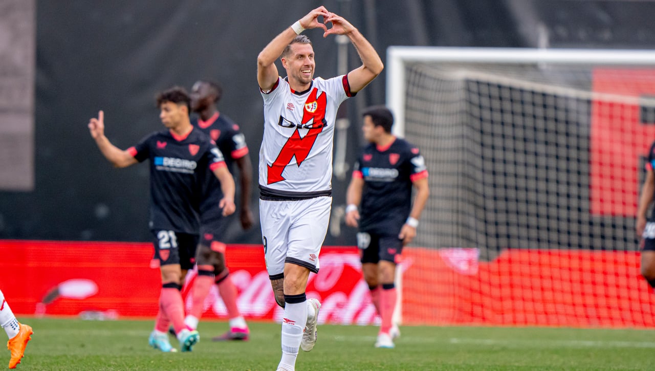 Lejeune no sabe nada de su expulsión pero señala a Bryan Gil