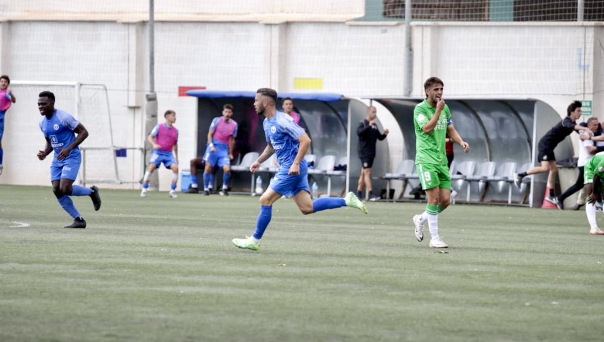 El Palo FC 2-0 Betis Deportivo: El Palo en la rueda verdiblanca