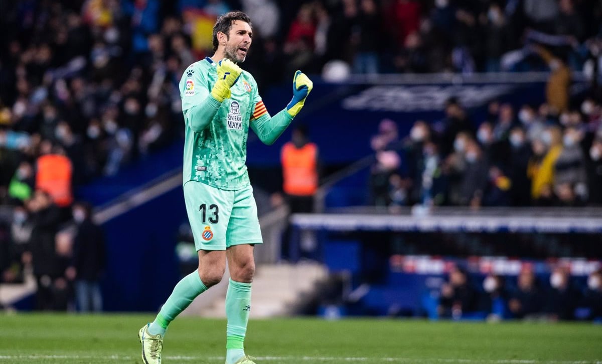 Mercado de fichajes, en directo: De Jong, al PSV; Rayo Vallecano y Osasuna refuerzan sus porterías...