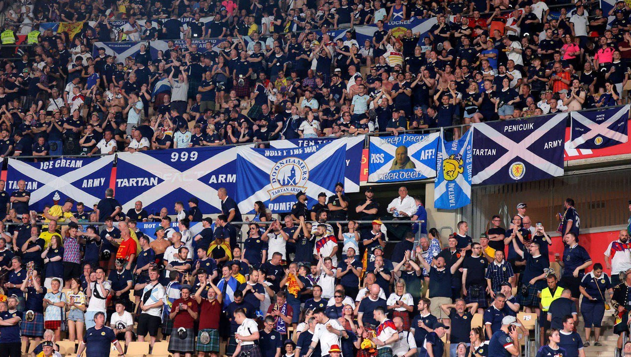 Betis - Rangers | Cortes de tráfico, controles y blindaje policial en Sevilla ante la masiva llegada de escoceses