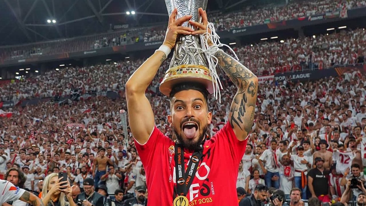 Telles, con "el Sevilla en el corazón", se resistía a despedirse 